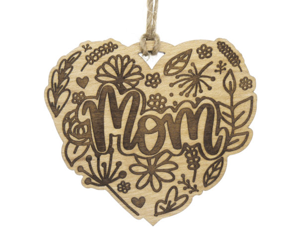 Heart Mom Ornament 01