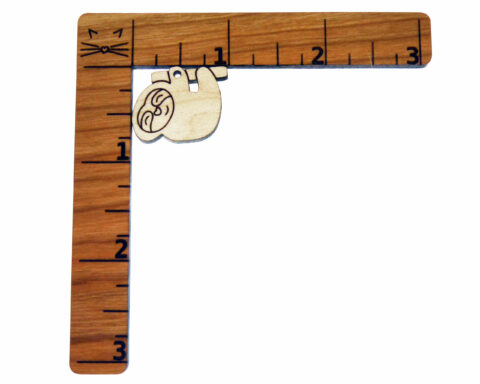 Sloth (hanging) Wood Jewelry Blanks